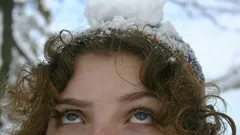 So pflegst du deine Kopfhaut im Winter: 6 Regeln für eine «frostige» Beauty-Routine