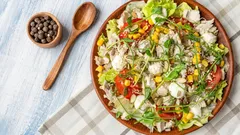 Sie werden nicht genug bekommen: Der leckerste Chinakohlsalat in 10 Minuten